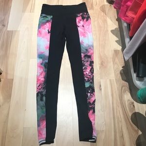 Athleta Floral Legging